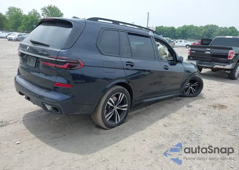 2024 BMW X7 xDrive40I z USA, uszkodzony, nr VIN 5UX23EM01R9S34226